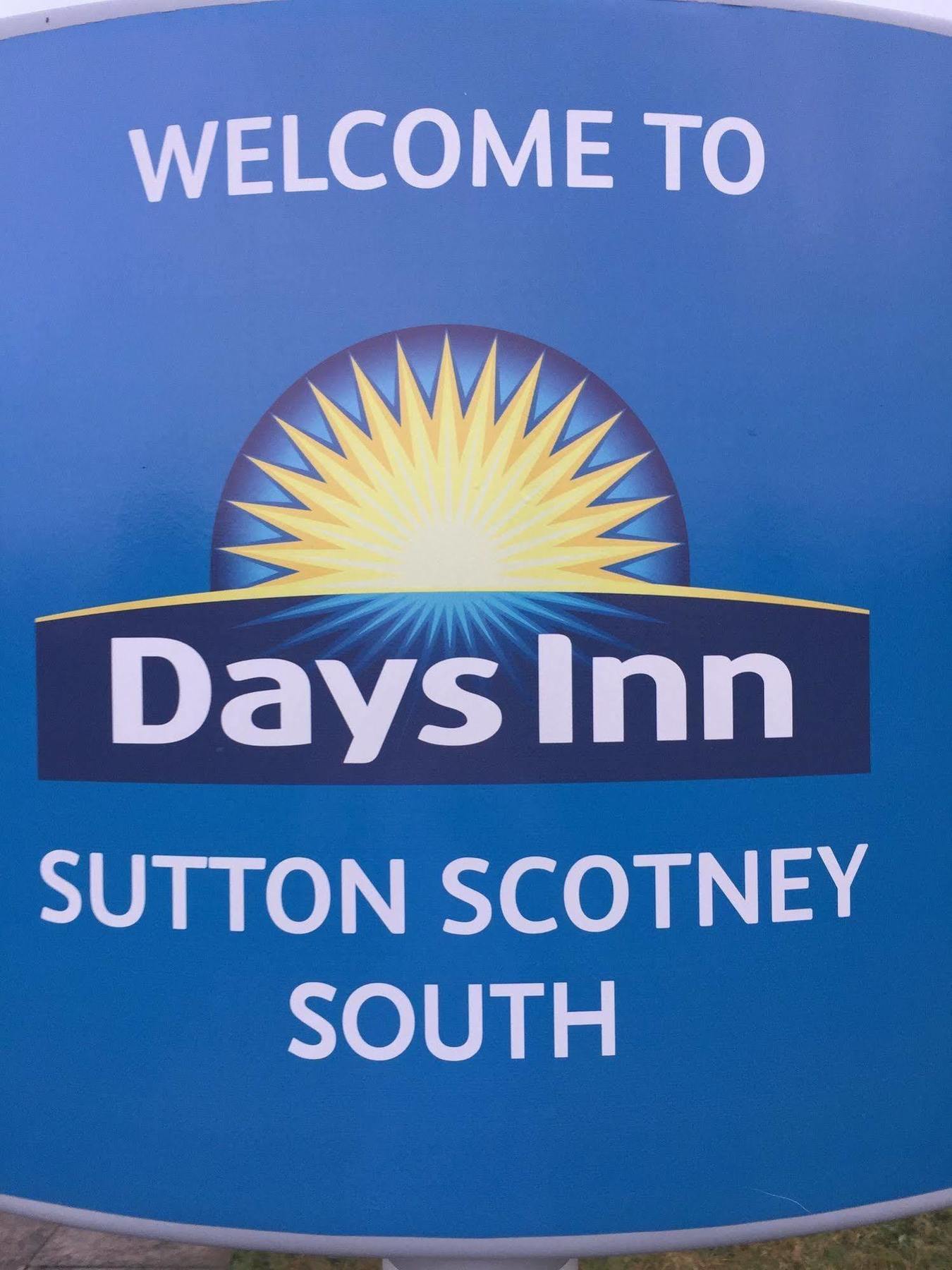 Days Inn Sutton Scotney South Экстерьер фото