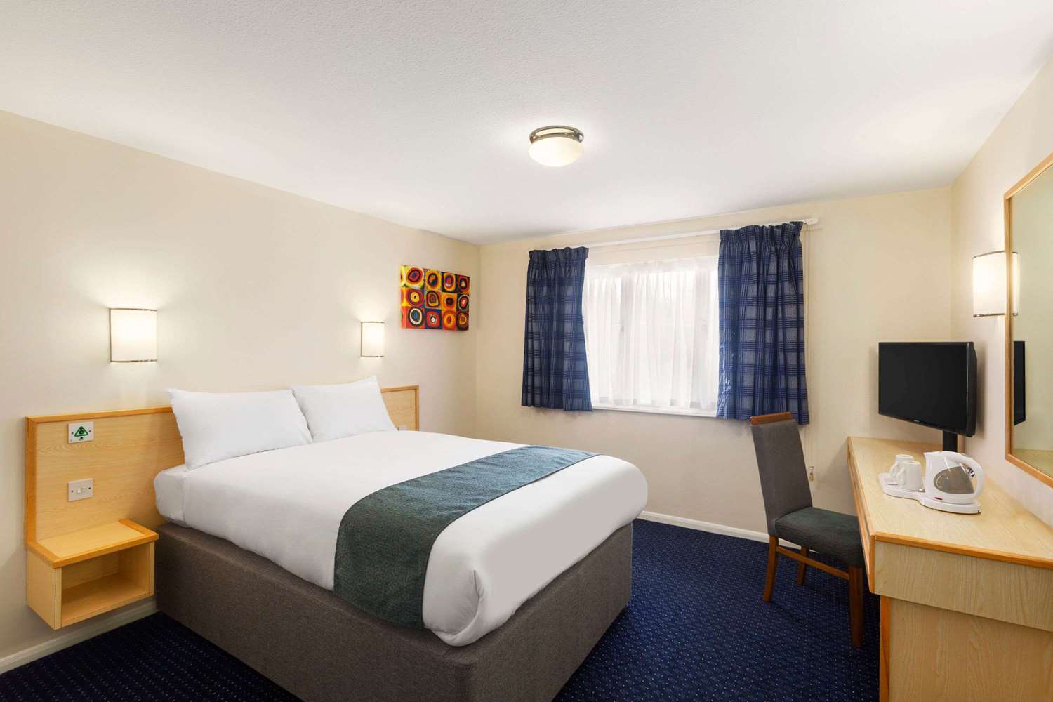 Days Inn Sutton Scotney South Экстерьер фото